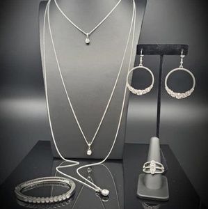 Jewelry sets (Necklace, earrings, ring, bracelet)